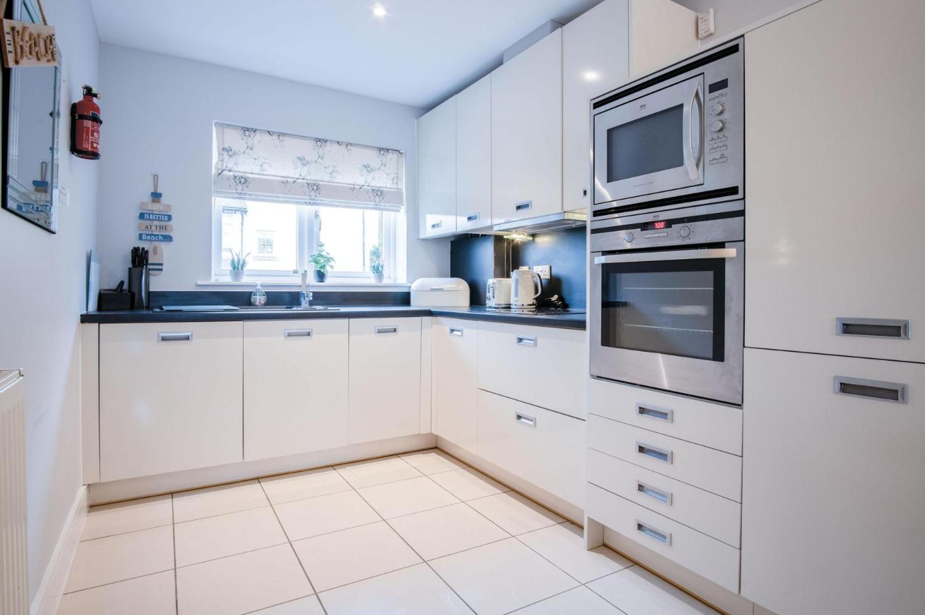 The Beachhouse - 2 Bed Townhouse - Saundersfoot Exterior photo