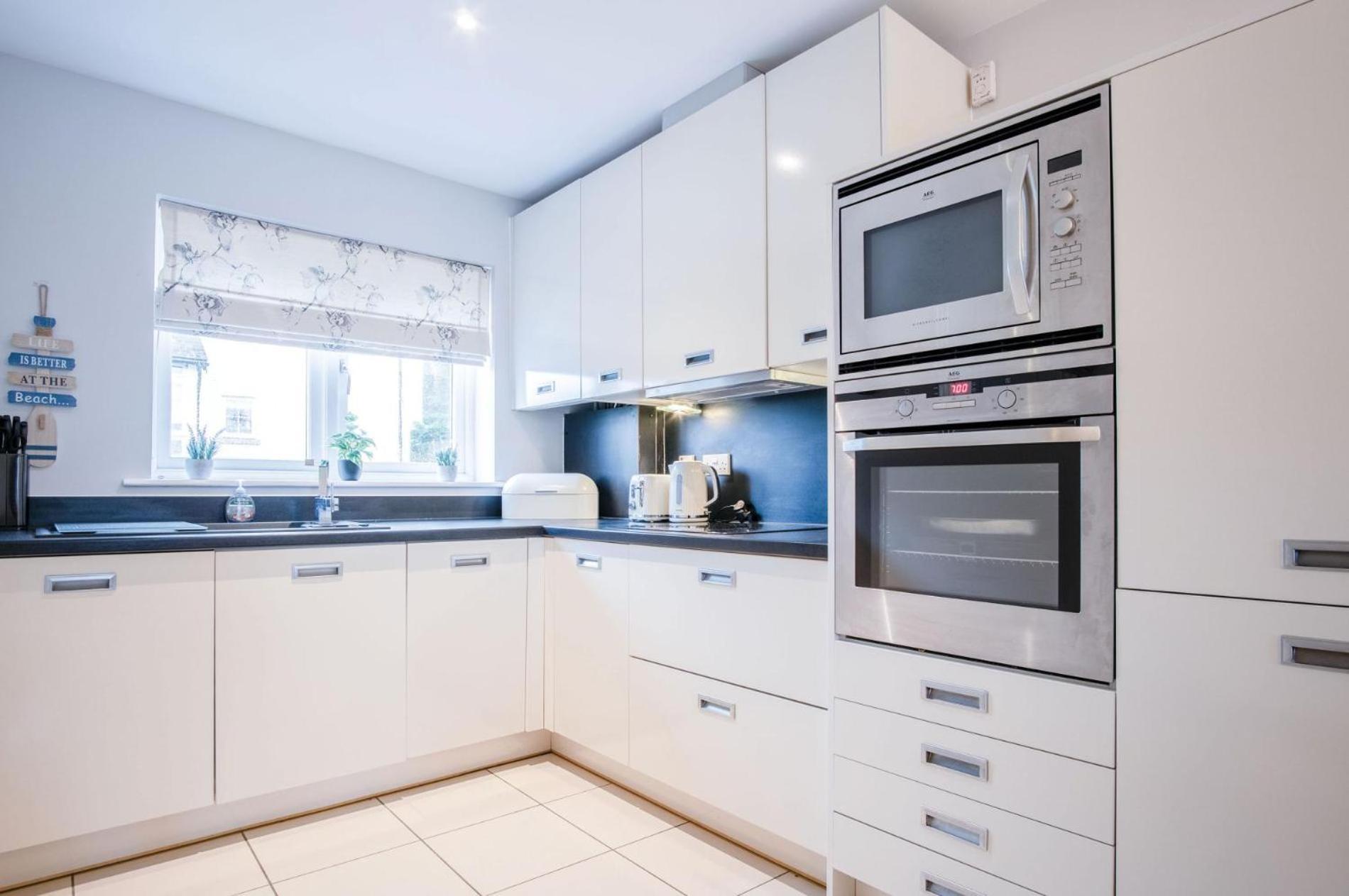 The Beachhouse - 2 Bed Townhouse - Saundersfoot Exterior photo